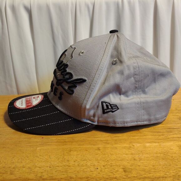 New Era 9Fifty Pittsburgh Pirates Pinstripe Strapback Hat - New - Picture 3 of 10